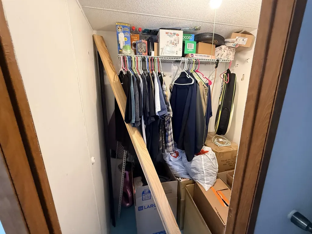 9 Mccusker Place Claremont NH 03743