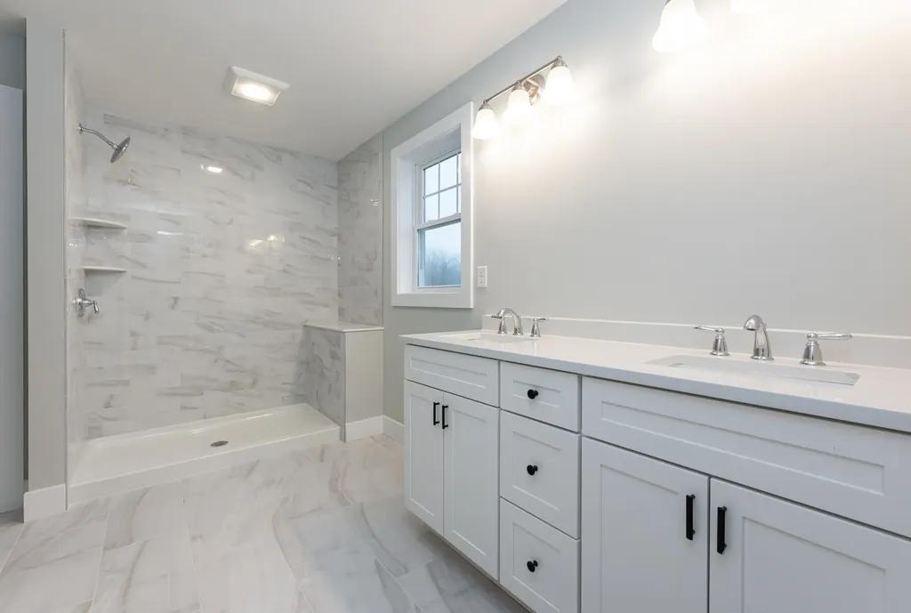 12 Robin Way Chester NH 03036