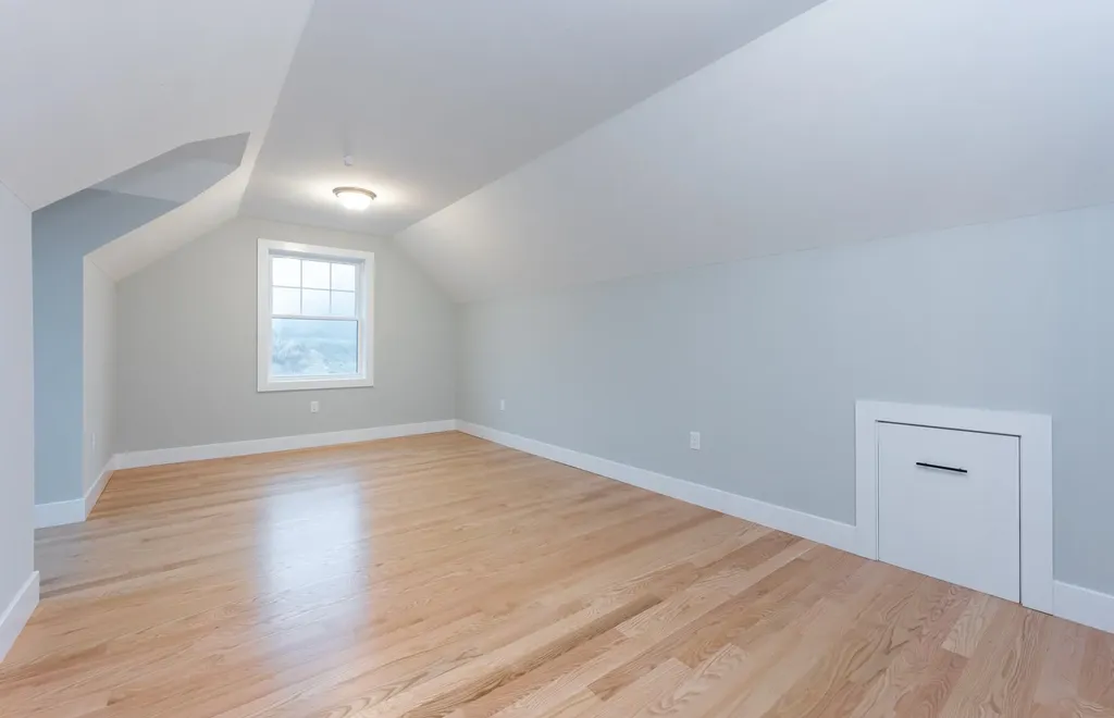 12 Robin Way Chester NH 03036