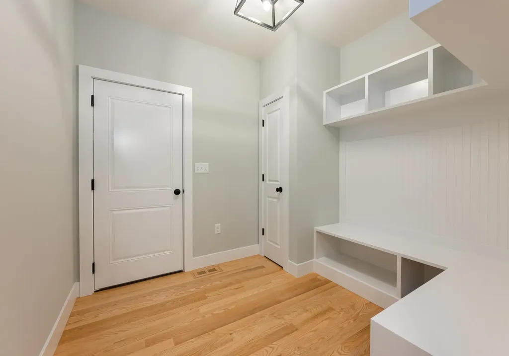 12 Robin Way Chester NH 03036