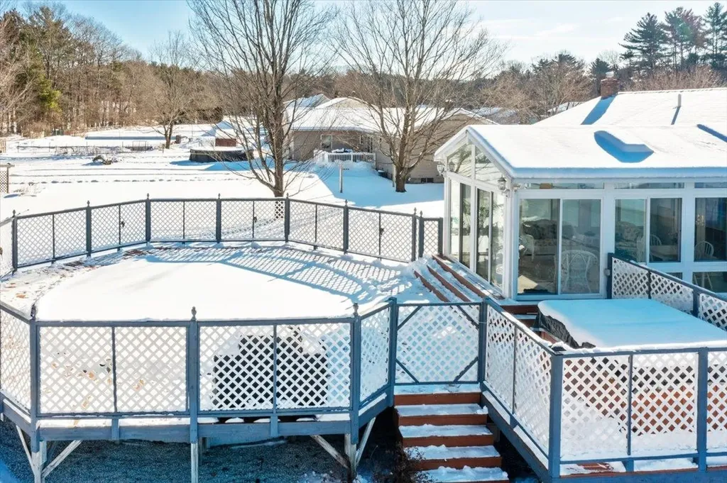 21 Kim Lane Milton VT 05468