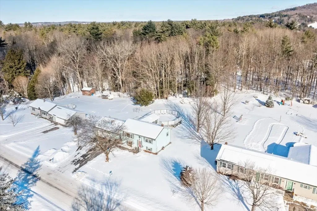 21 Kim Lane Milton VT 05468