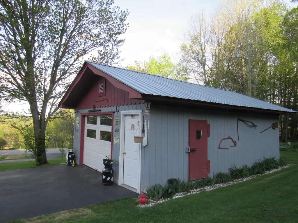 1901 Cross Road Jay VT 05859