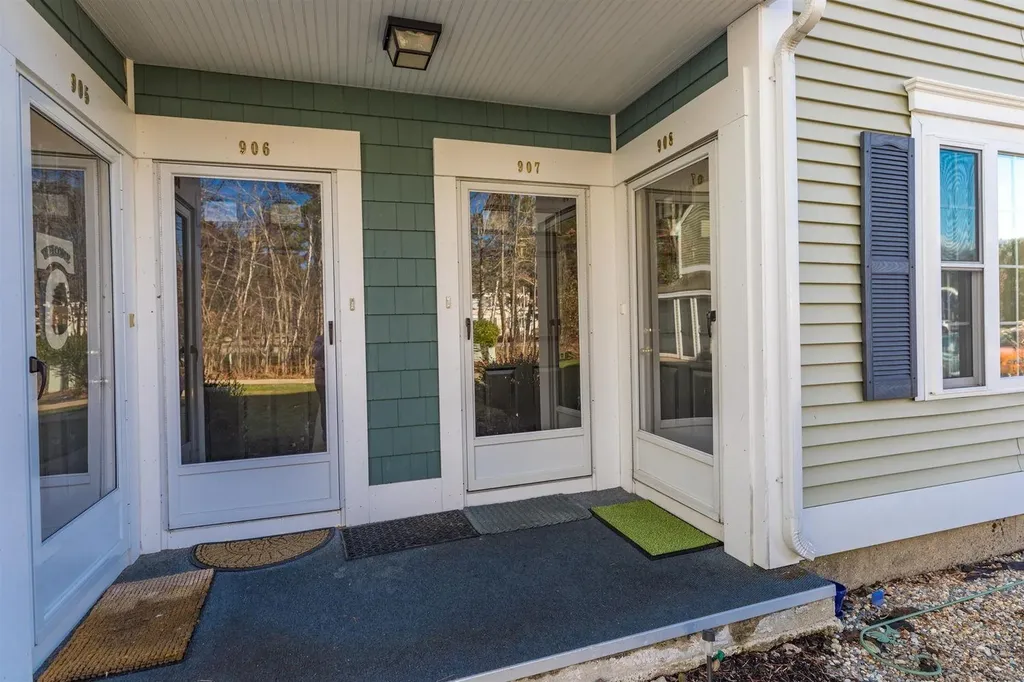 414 Springbrook Circle Portsmouth NH 03801