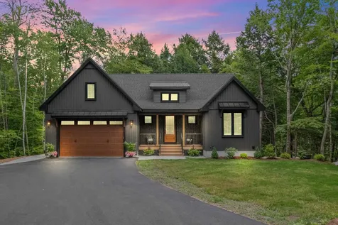 44 Valley Road Tuftonboro NH 03816