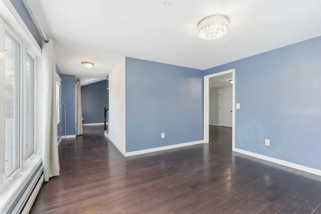 7 Bradford Street Nashua NH 03063