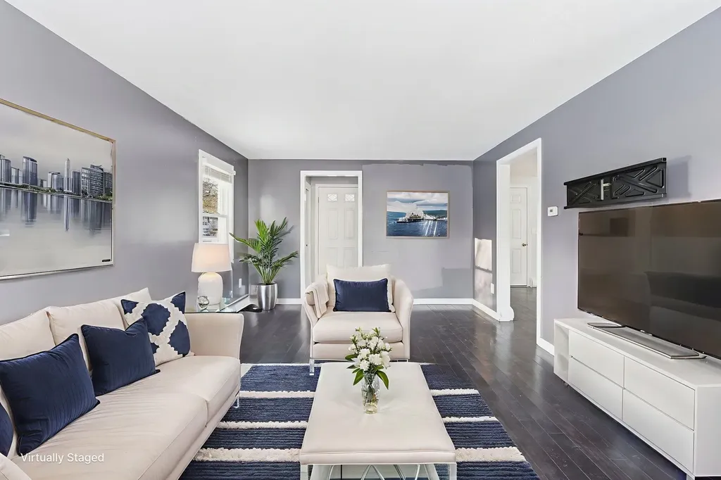 7 Bradford Street Nashua NH 03063