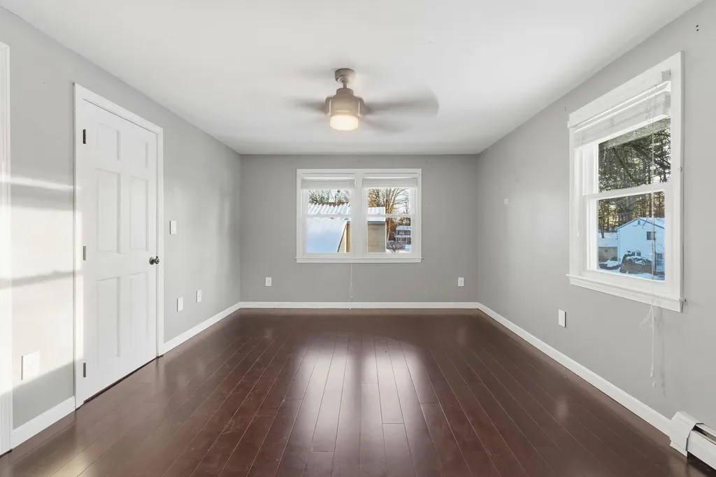 7 Bradford Street Nashua NH 03063