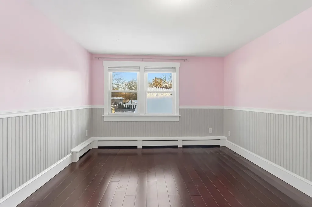 7 Bradford Street Nashua NH 03063