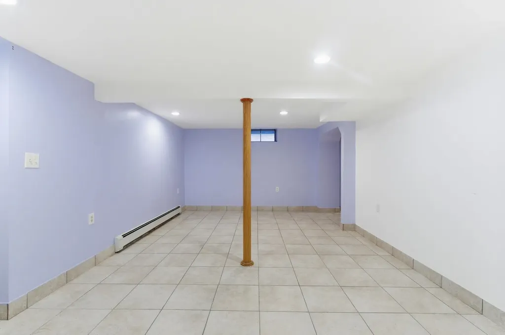 7 Bradford Street Nashua NH 03063