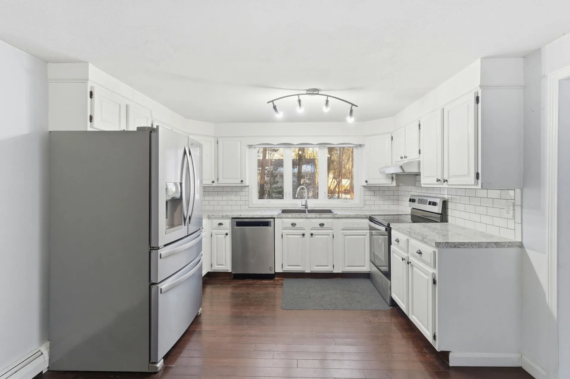 7 Bradford Street Nashua NH 03063