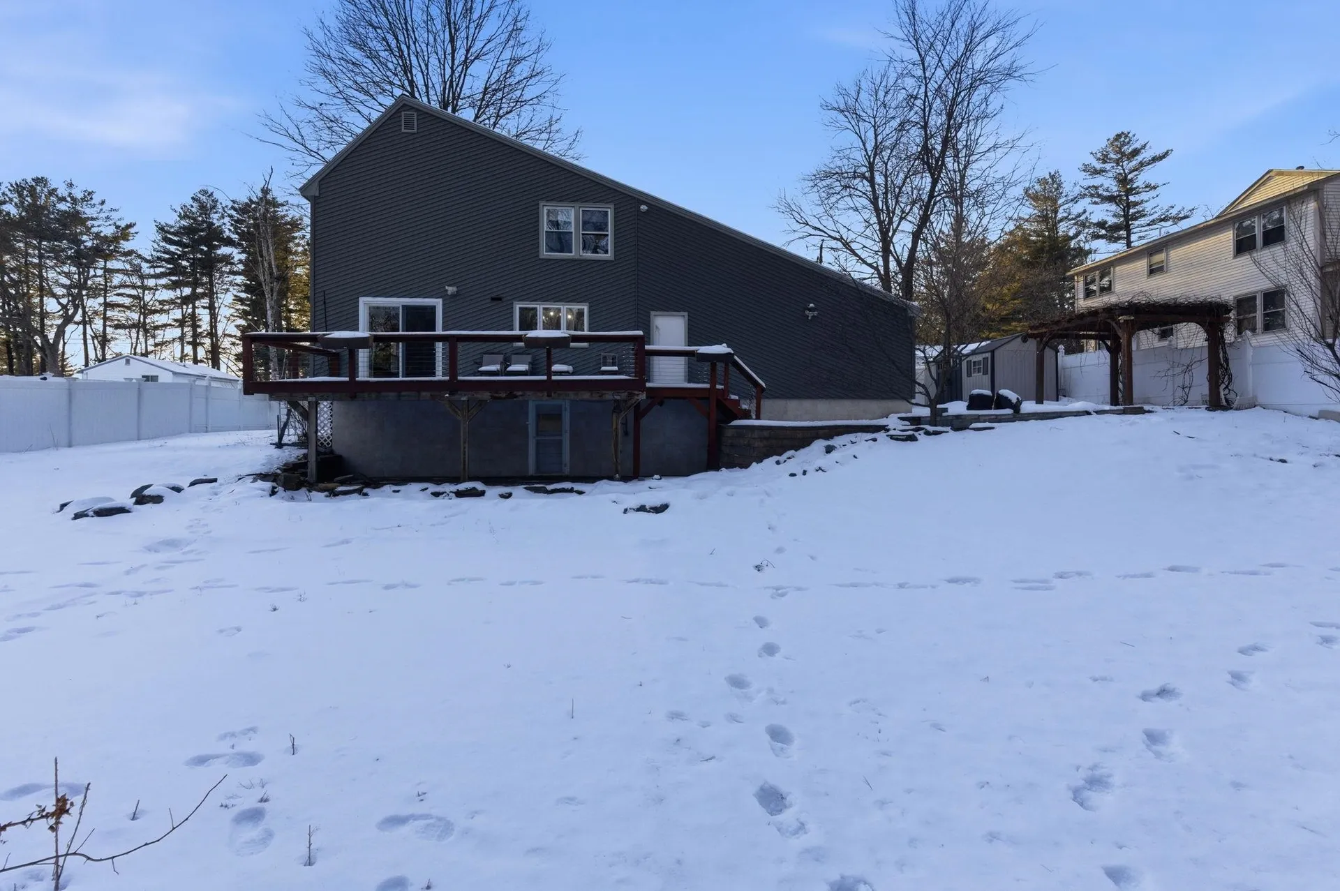 7 Bradford Street Nashua NH 03063