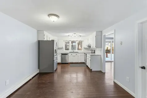 7 Bradford Street Nashua NH 03063