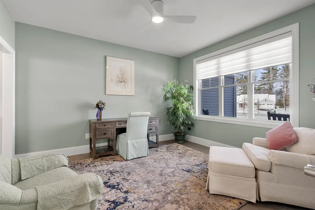 6 Testament Circle Nashua NH 03062