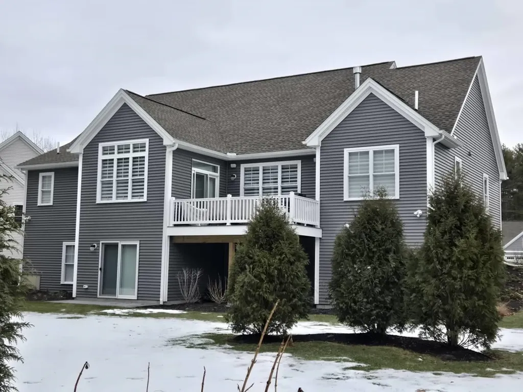 6 Testament Circle Nashua NH 03062