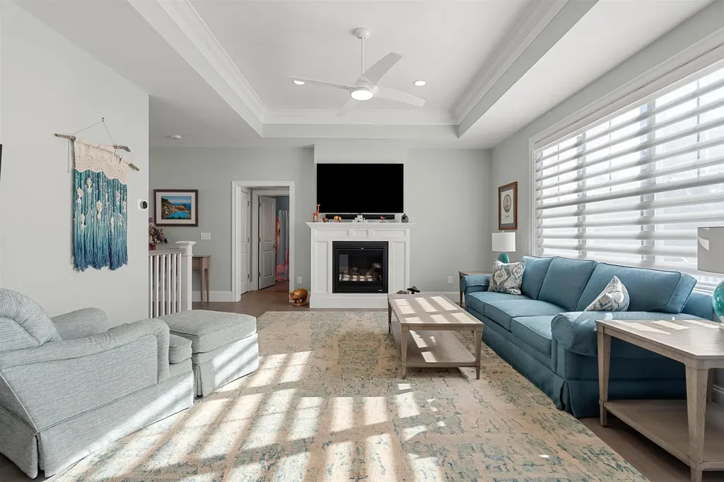 6 Testament Circle Nashua NH 03062