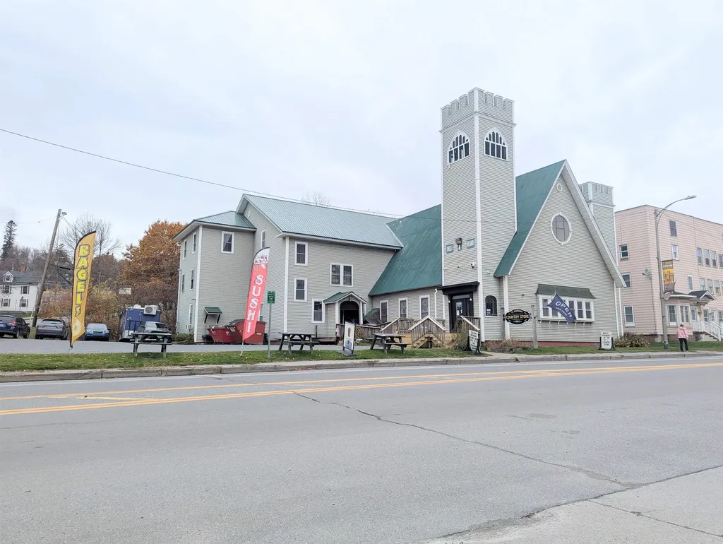 537 Railroad Street St. Johnsbury VT 05819