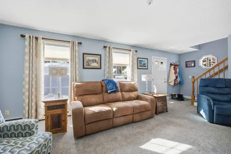 10 Independence Way Laconia NH 03246