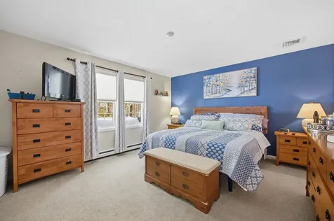 10 Independence Way Laconia NH 03246