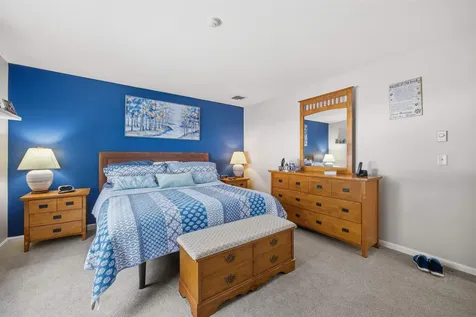 10 Independence Way Laconia NH 03246