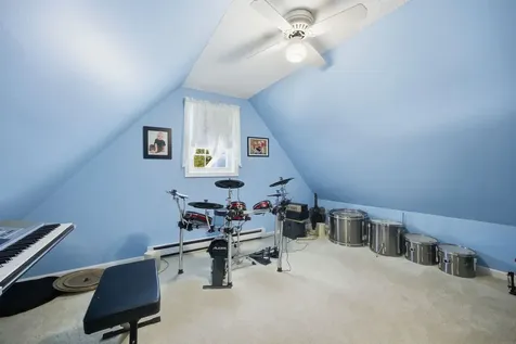 10 Independence Way Laconia NH 03246