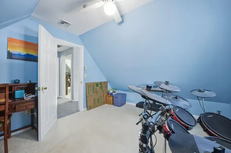 10 Independence Way Laconia NH 03246