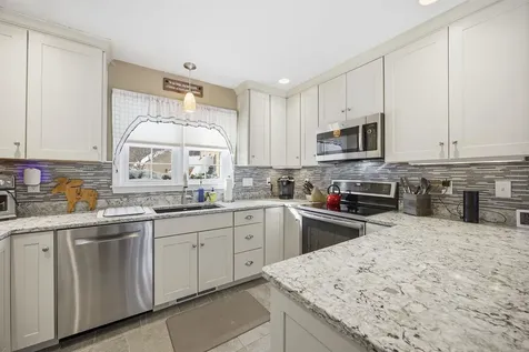 10 Independence Way Laconia NH 03246