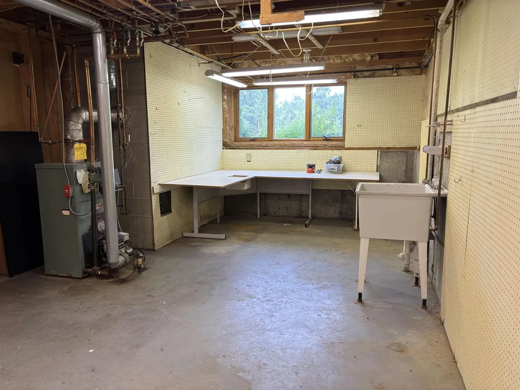 20 Merrill Road Campton NH 03223