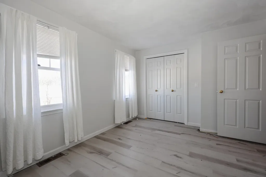 7 Colonial Square Peterborough NH 03458