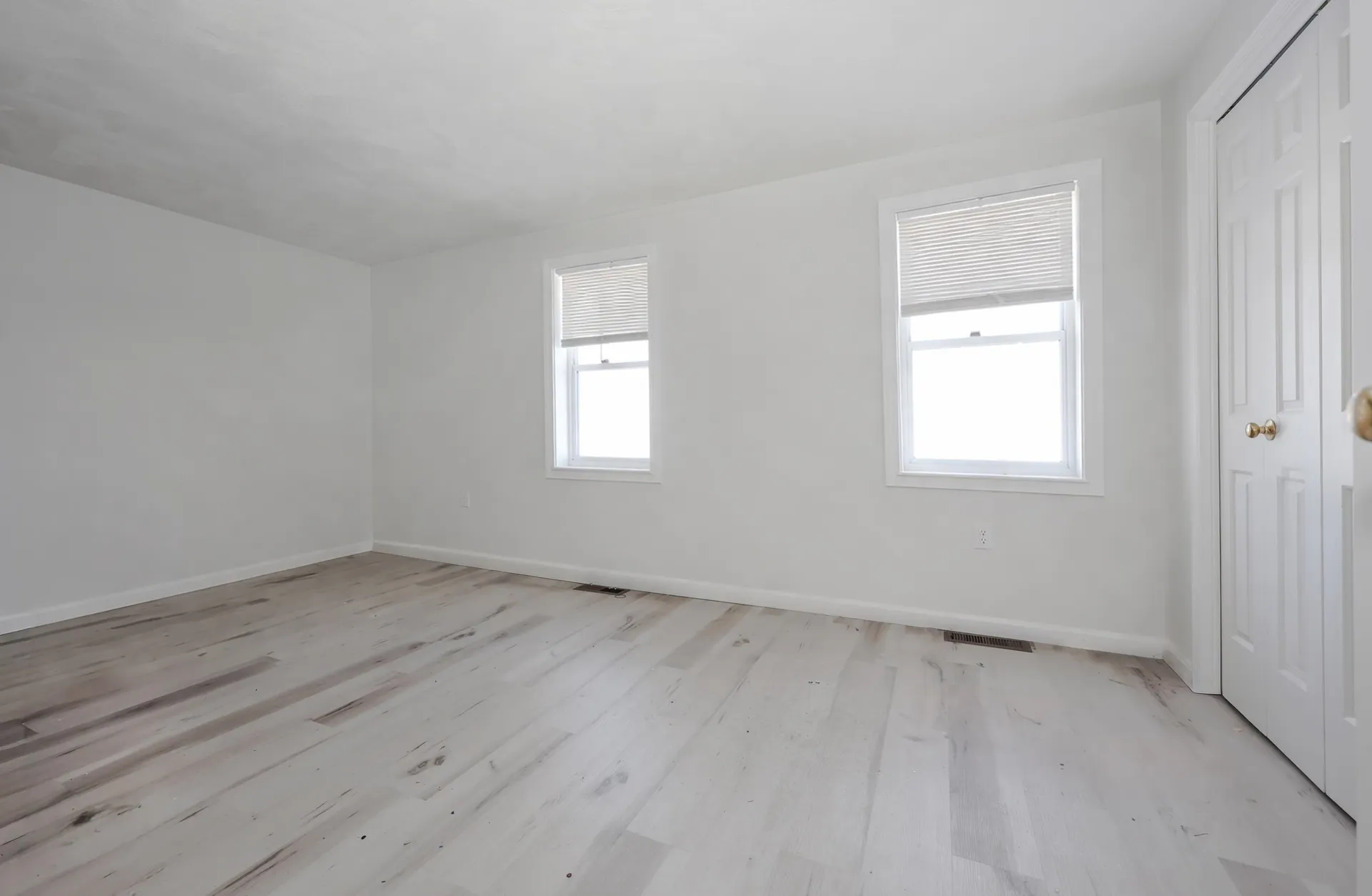 7 Colonial Square Peterborough NH 03458