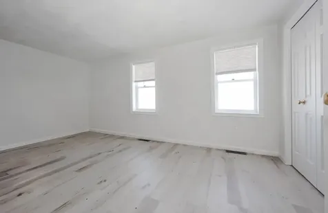 7 Colonial Square Peterborough NH 03458