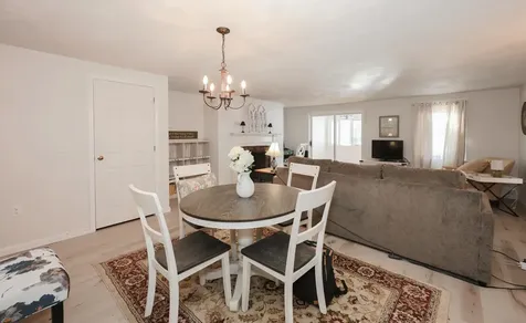 7 Colonial Square Peterborough NH 03458