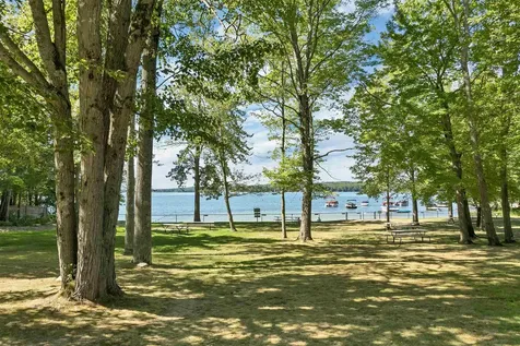 38 Lynnewood Road Laconia NH 03246