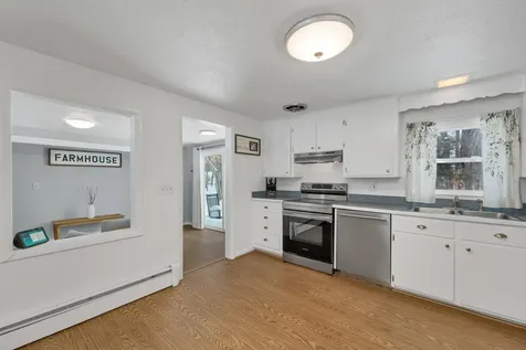 38 Lynnewood Road Laconia NH 03246