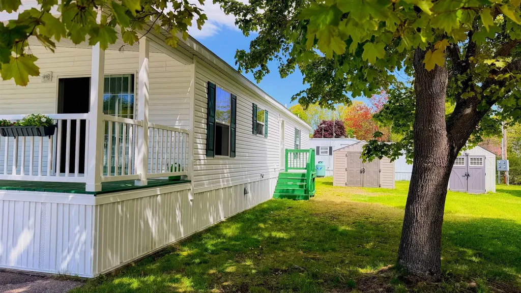71 Caddy Drive Salem NH 03079