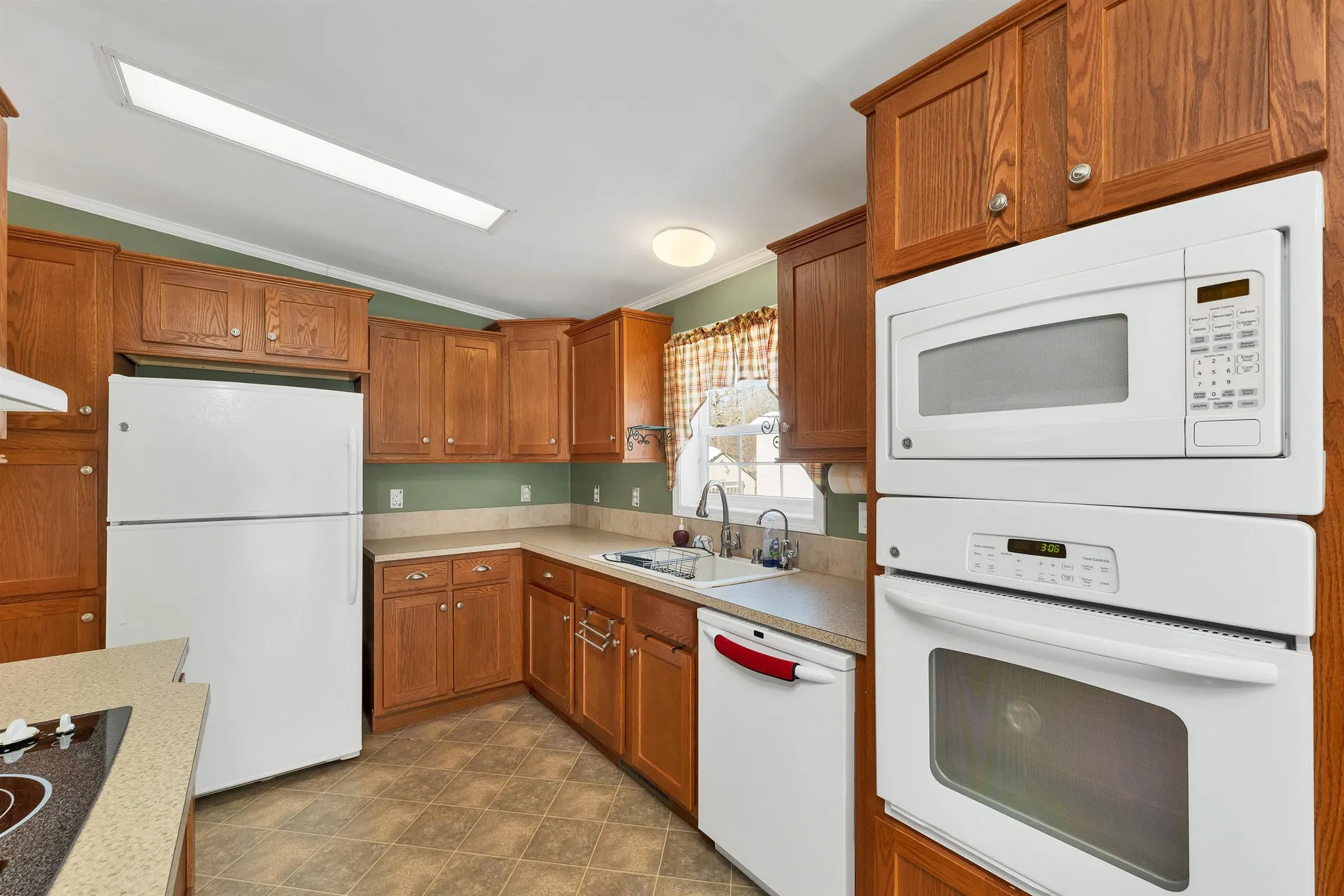 71 Caddy Drive Salem NH 03079