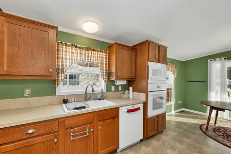 71 Caddy Drive Salem NH 03079