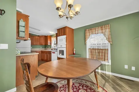 71 Caddy Drive Salem NH 03079