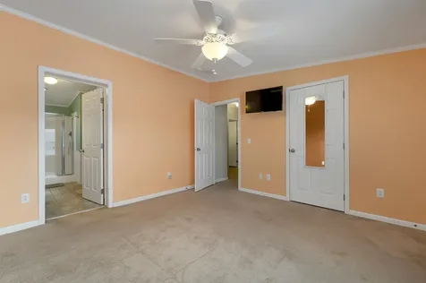 71 Caddy Drive Salem NH 03079