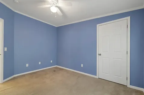 71 Caddy Drive Salem NH 03079