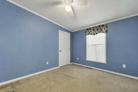 71 Caddy Drive Salem NH 03079