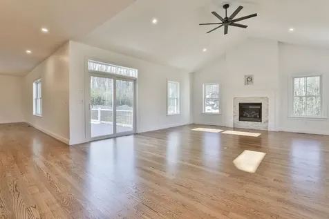 49 Countryside Drive Brookline NH 03033