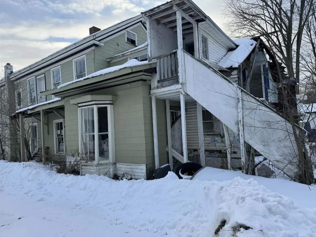 304 Main Street Poultney VT 05764