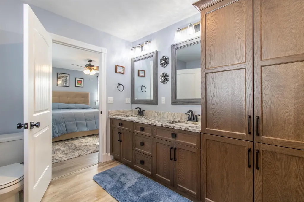 2765 Loop Road Troy VT 05868