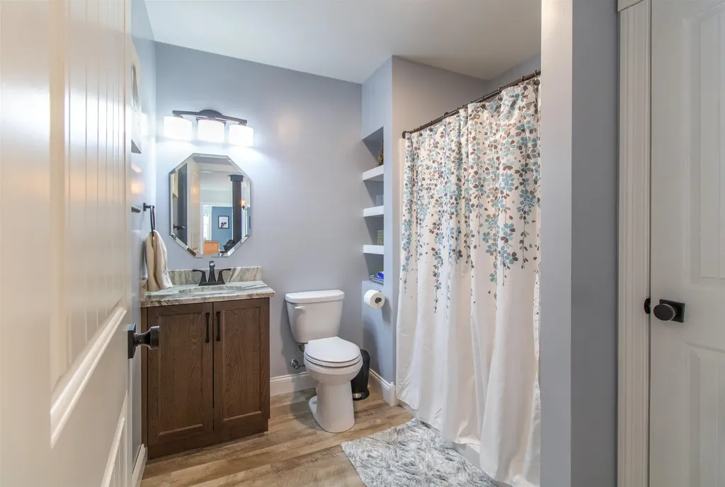 2765 Loop Road Troy VT 05868