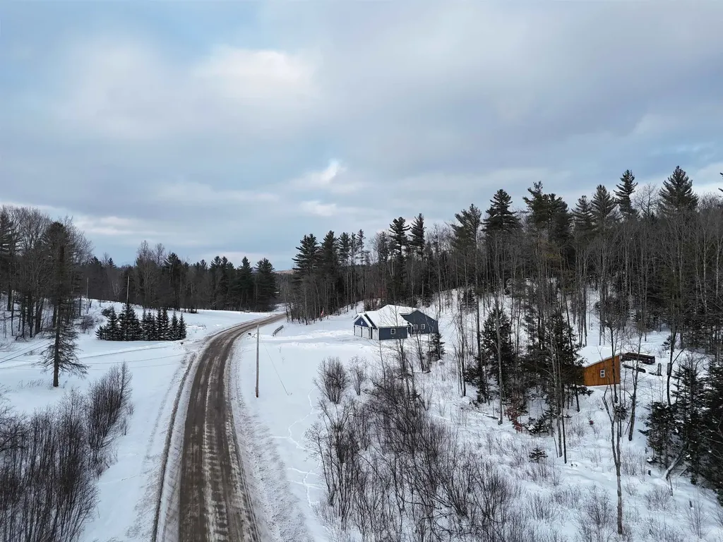 2765 Loop Road Troy VT 05868