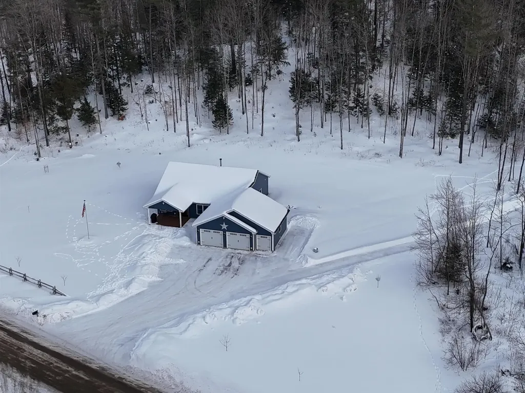 2765 Loop Road Troy VT 05868