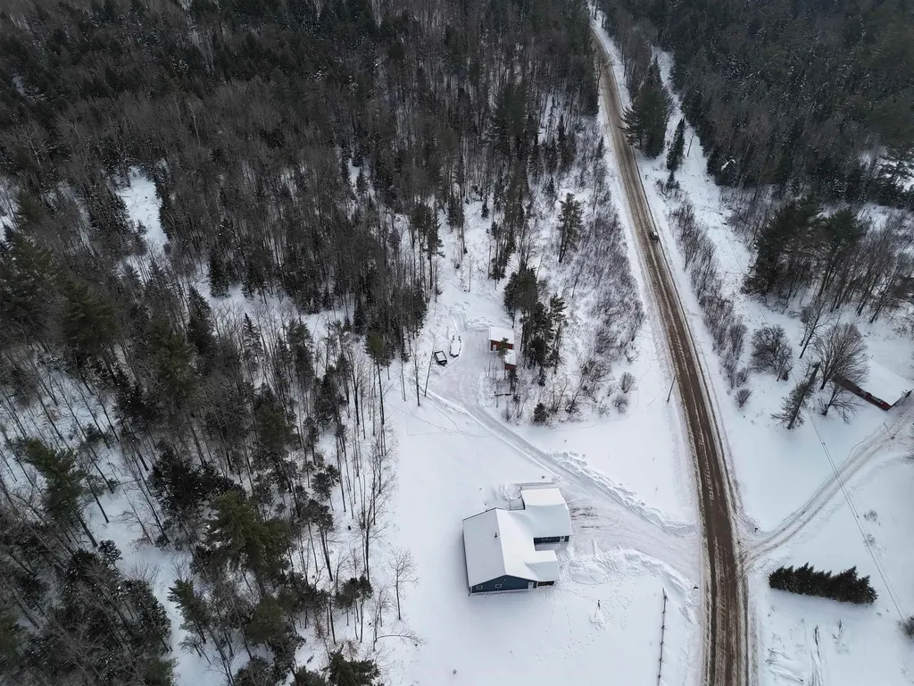 2765 Loop Road Troy VT 05868