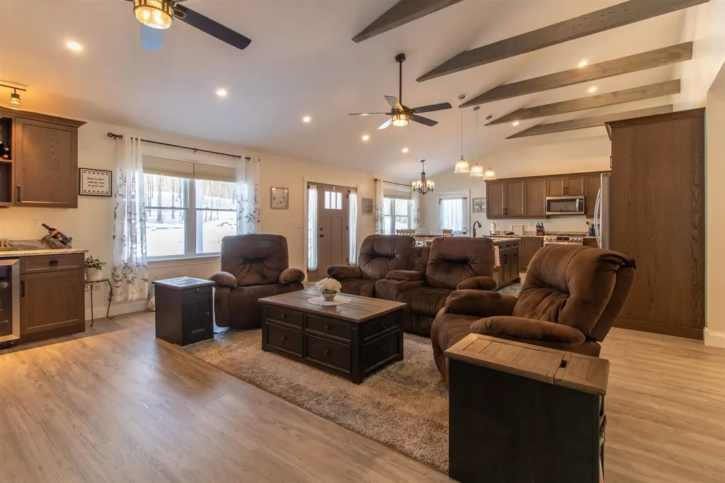 2765 Loop Road Troy VT 05868