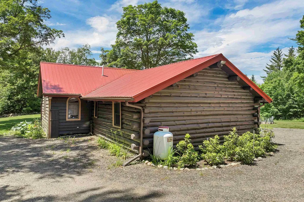 83 Towle Road Jackson NH 03846